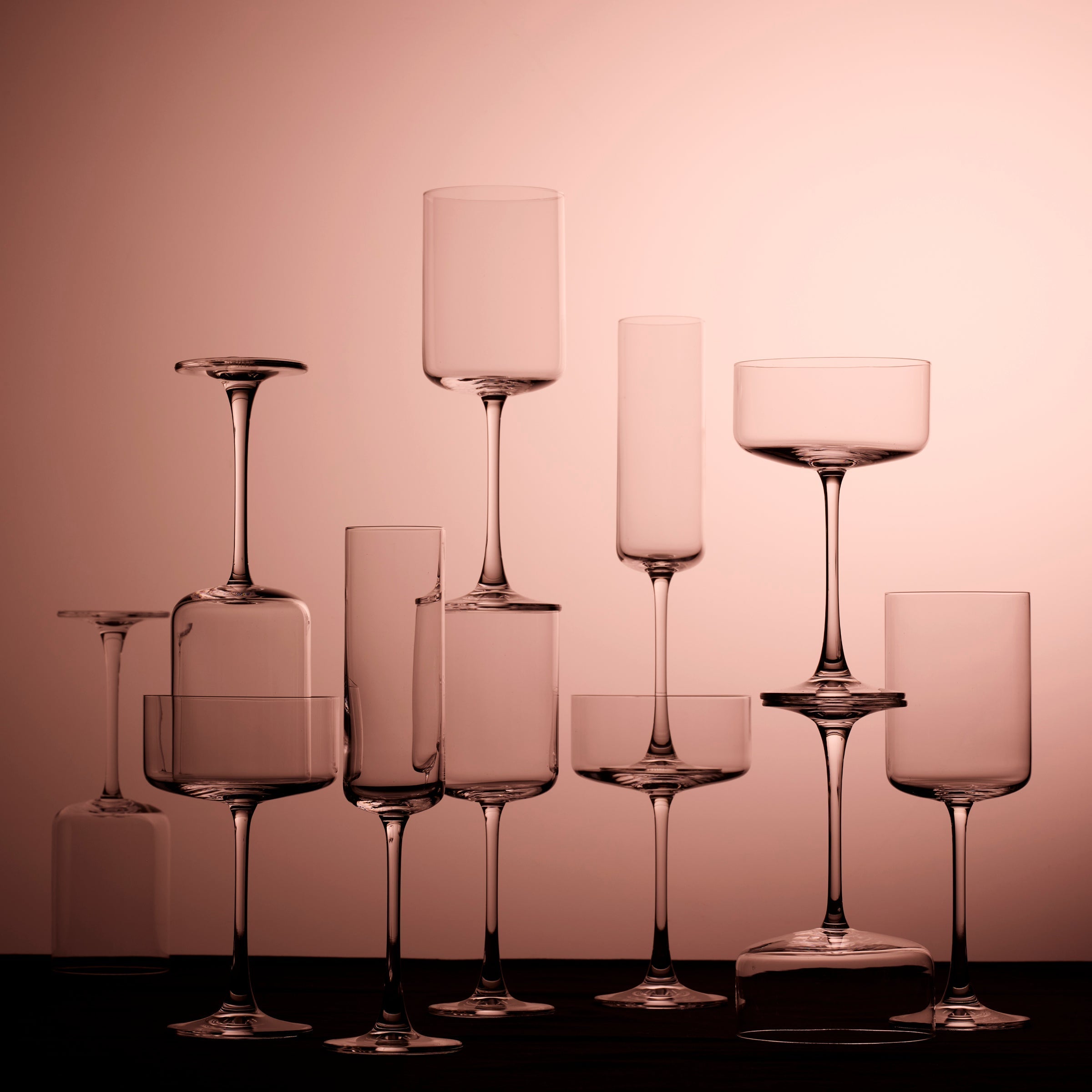 Cocktail glassware for relaxed drinks